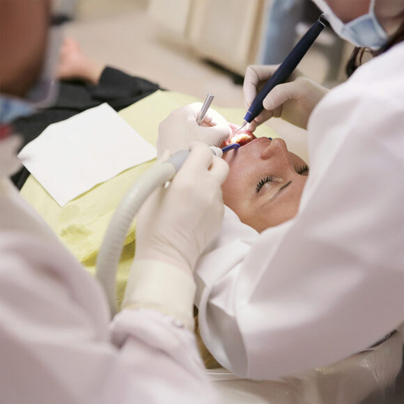 ¿Qué es una Endodoncia? Todo lo que Necesitas Saber para Cuidar tu Salud Dental